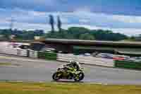 Advanced Group Yellow Bikes